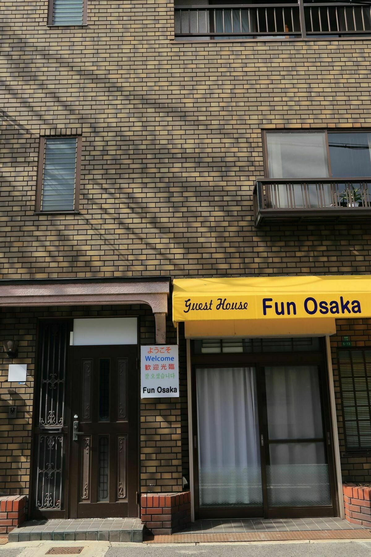 Guest House Fun Osaka Exteriör bild